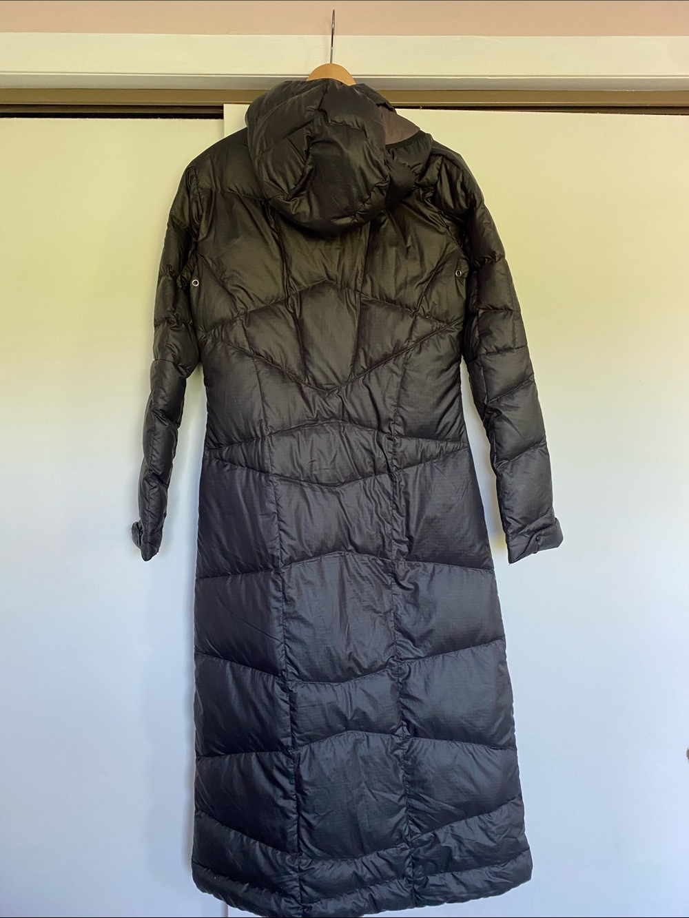 Nau Long Black Women's Puffer Coat - Picture 3 of 5